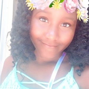 Meet your Posher, Tarah